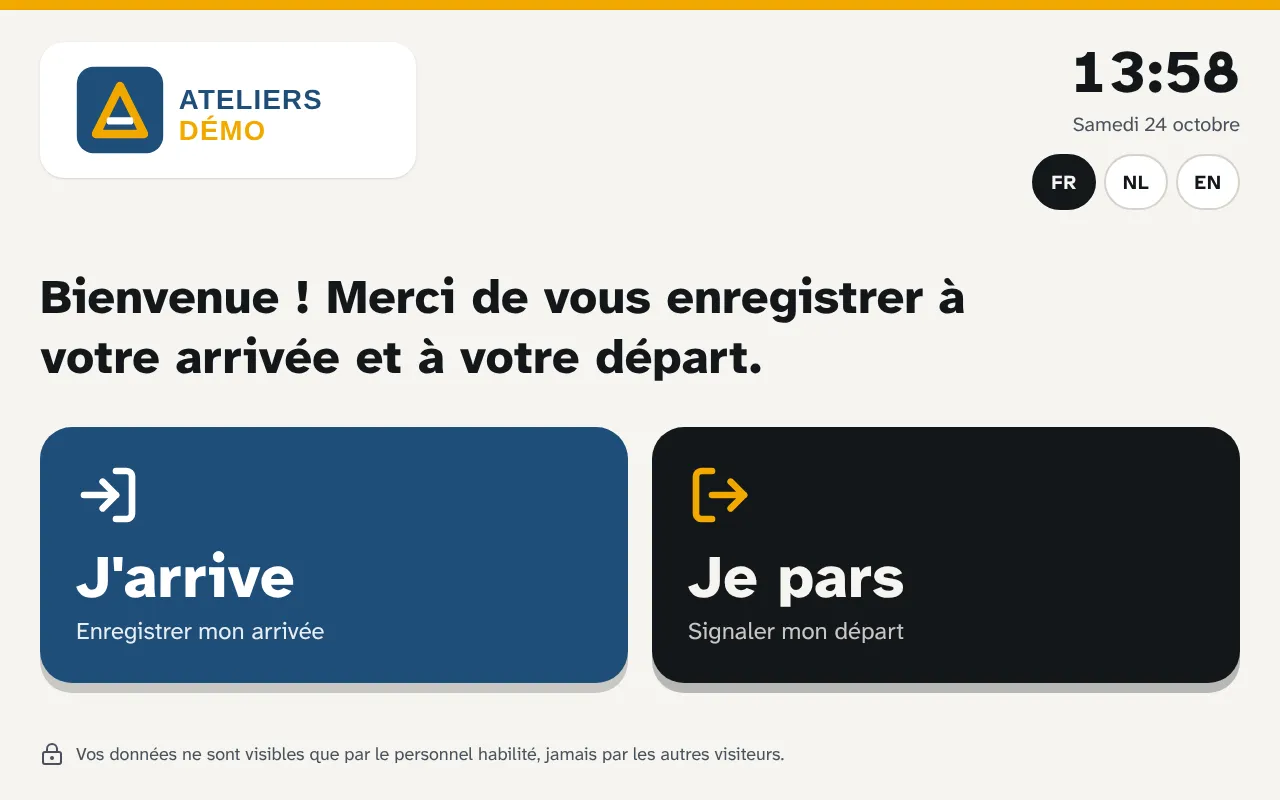Écran d'accueil de la borne avec les boutons « J'arrive » et « Je pars » et le choix de la langue